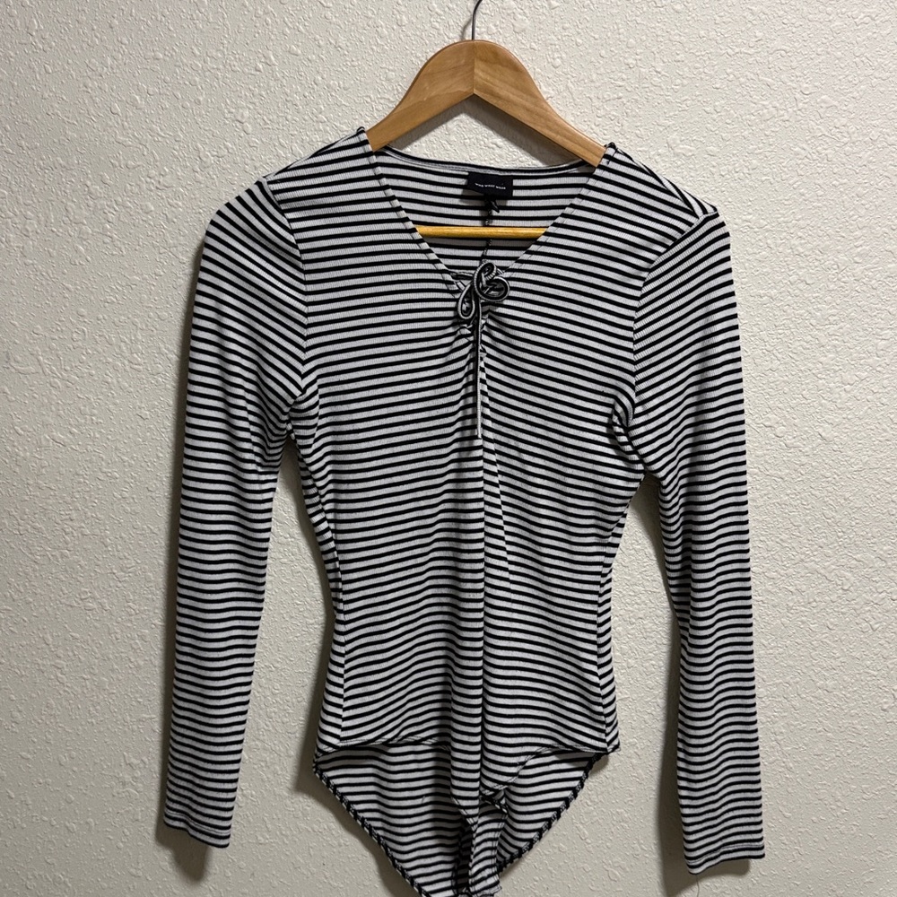 Who What Wear Womens Striped Ribbed Lace‎ Up Long Sleeve Bodysuit Black White M - Picture 5 of 7